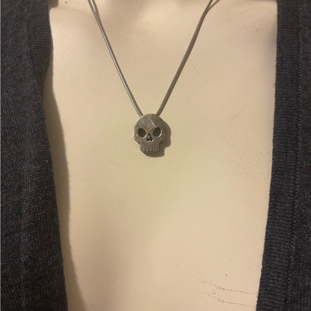 Silver Skull Pendant Necklace